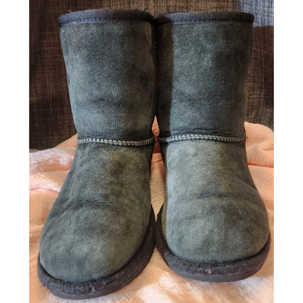 UGG Classic Short Boot Kids 4 Black Suede Sheepskin Winter CozyComfort Excellent